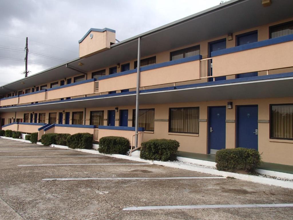 Travelodge By Wyndham Lafayette Exterior foto